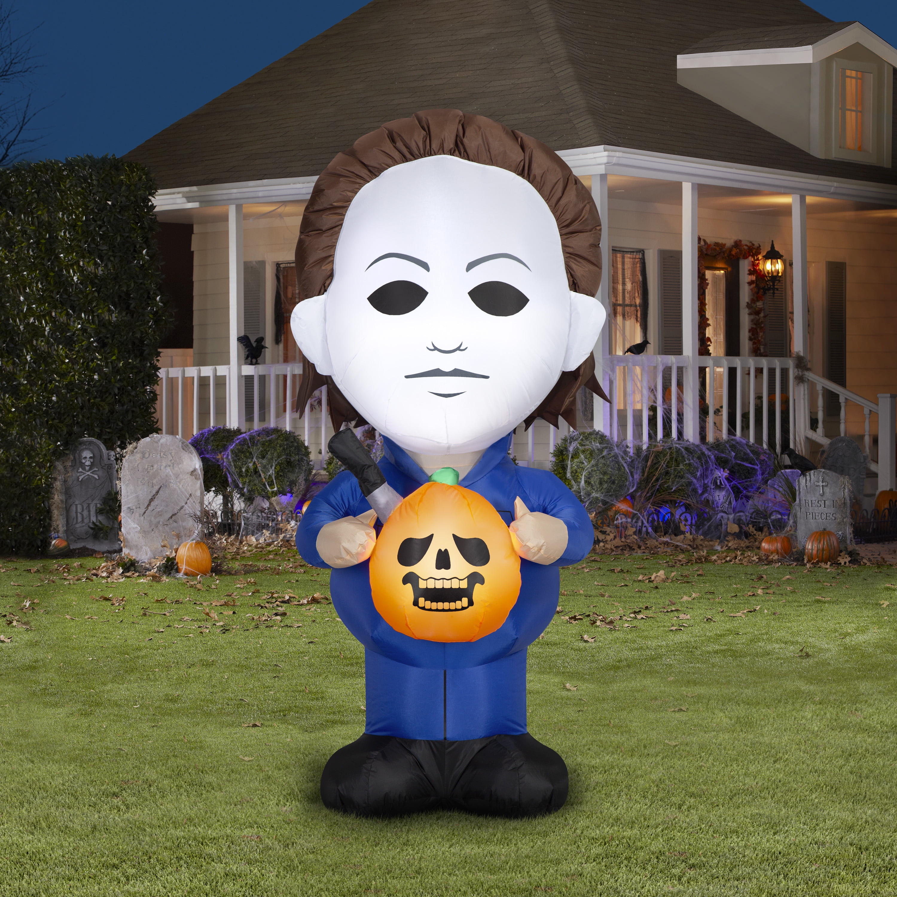 Michael Myers & Knife Yard Inflatable + Hyper Tough 25FT Tri-Outlet Outdoor Extension Cords