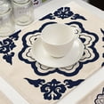 thumbnail image 3 of Mantel individual de lino y algodón con motivos de porcelana china azul y blanca (MC0034-5), 3 of 3
