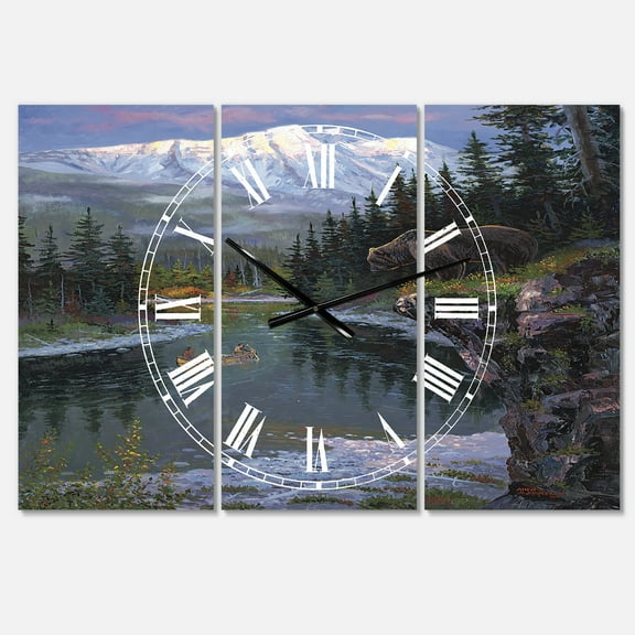 Designart 'Southfork Grizzly' Oversized Traditional Wall Clock