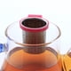 thumbnail image 2 of Infusor colgante Tresso para taza de acero inoxidable y silicona para té color rosa, 2 of 4