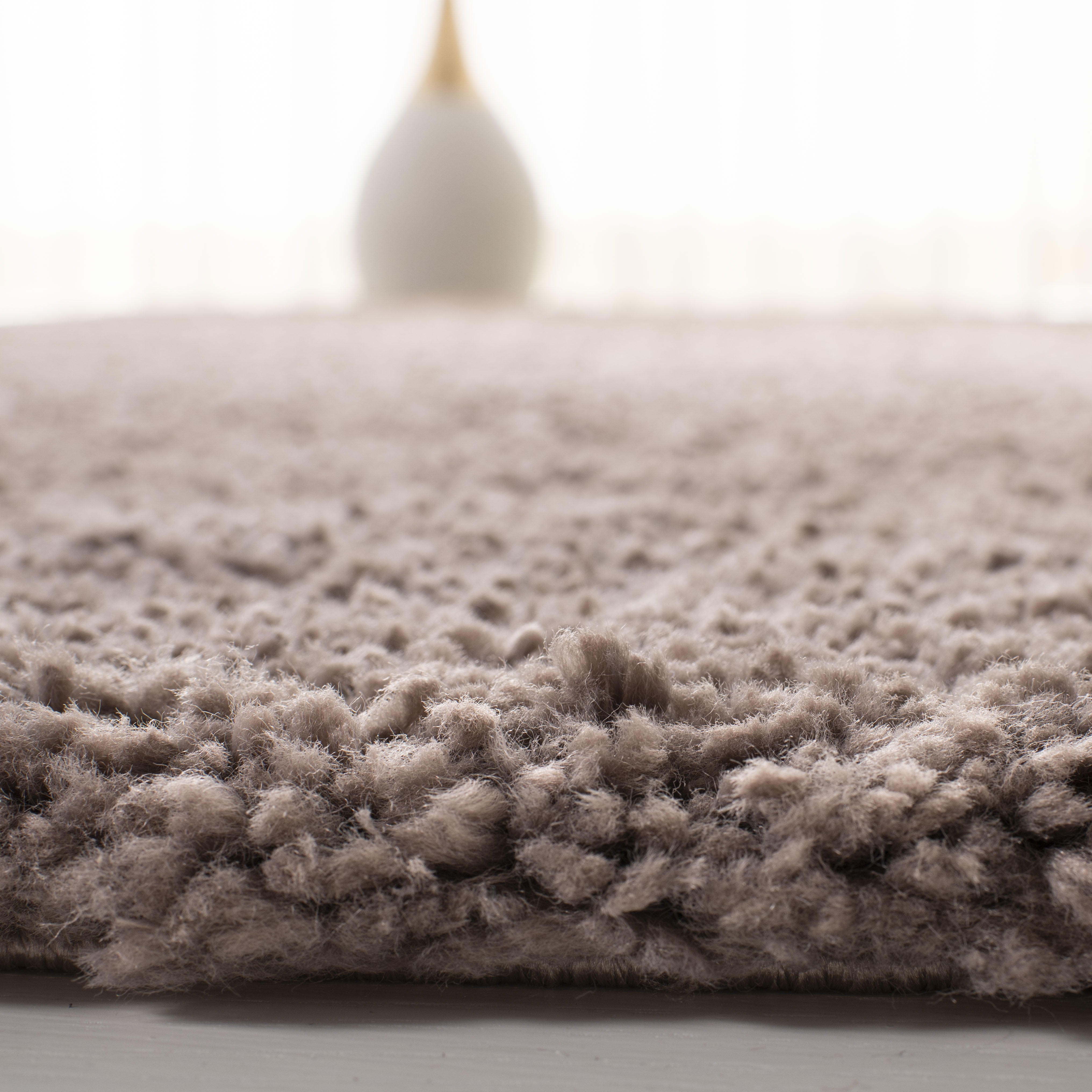 SAFAVIEH August Carlene Solid Plush Shag Runner Rug, Taupe, 2'3" x 12' - Modern Design, Taupe, Non-Shedding & Easy Cleaning, Ultra Plush Thick Pile, Ideal for Living Room, Bedroom, Entryway