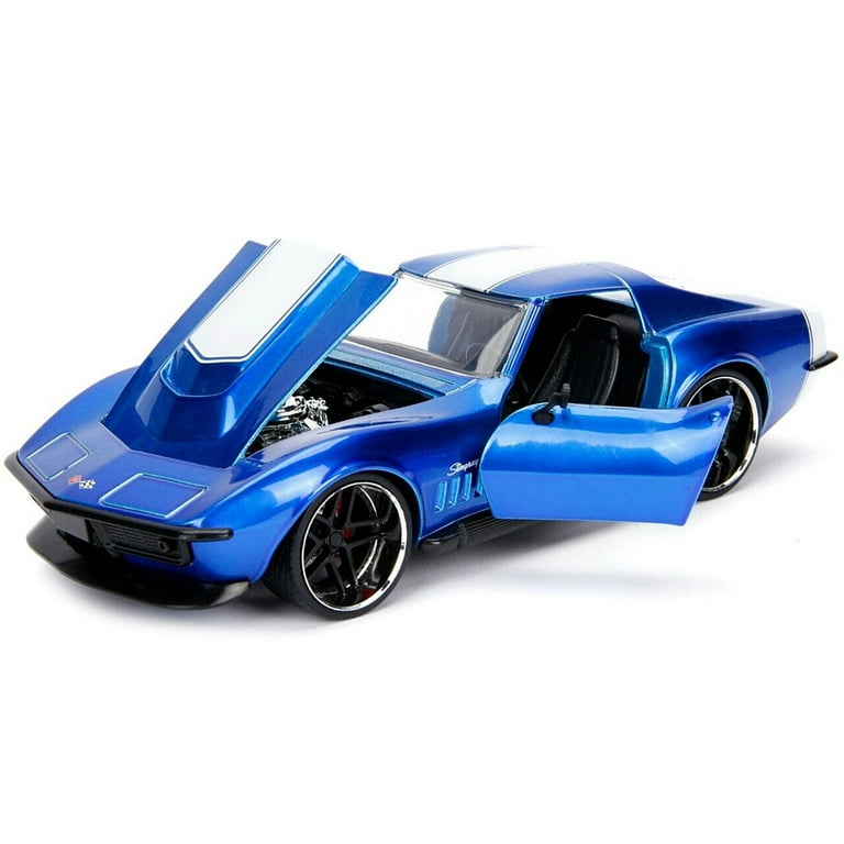 ミニカー 1983 CHEVY CORVETTE STING RAY 1/24 71gl28eexvL._UF350,350_QL50_.jpg