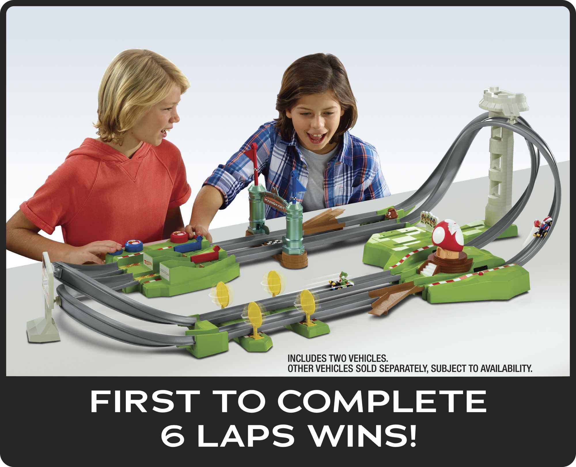 Hot Wheels Mario Kart Circuit Track Set with 1:64 Scale Die-Cast Kart Vehicle And Track for Ages 5 And Above