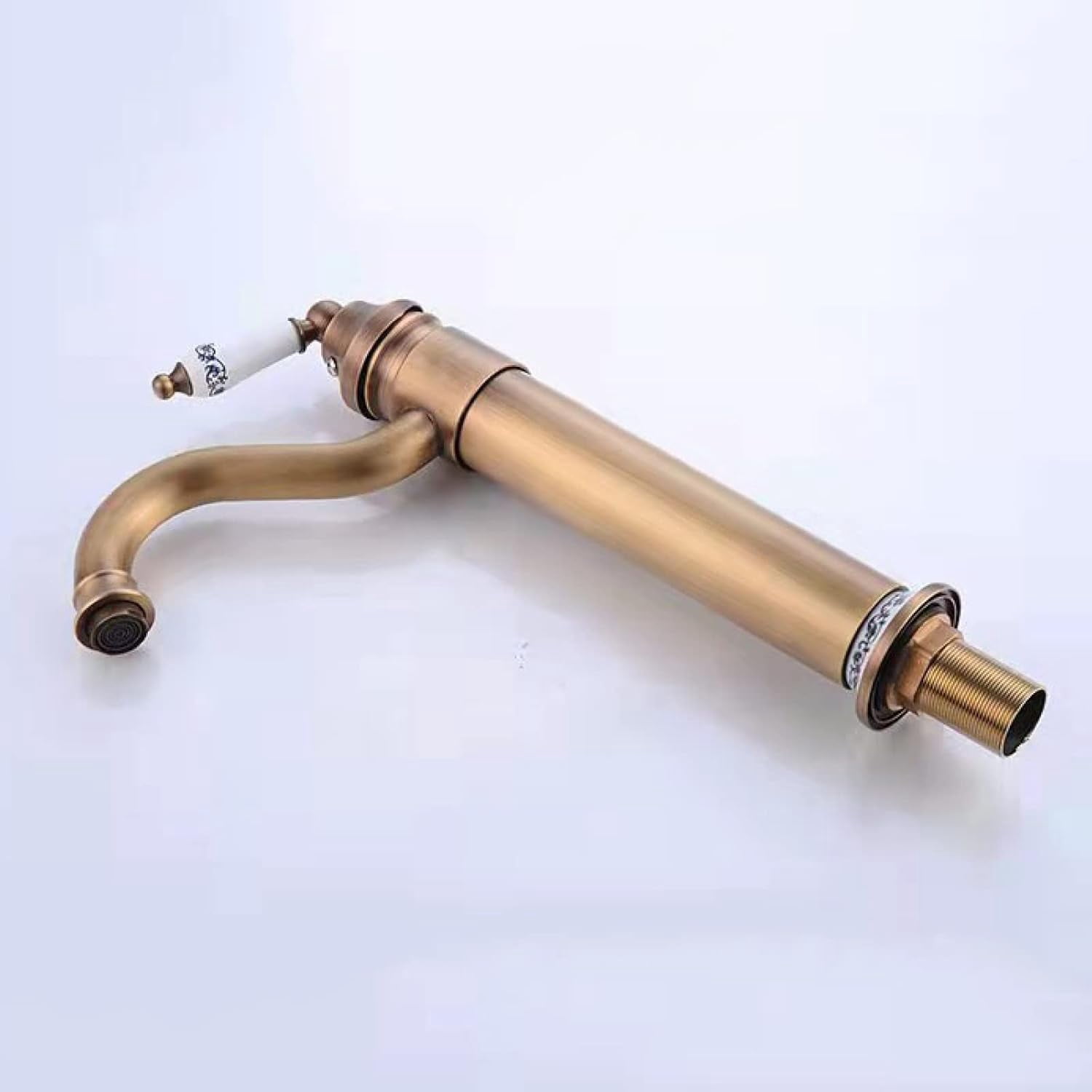 Vintage Bathroom Faucet, 360° Swivel Bathroom Vanity Faucet, Cold Hot Mixer Vintage Vanity Tap, Bathroom Sink Faucet Single Handle, Antique