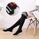 thumbnail image 4 of Calcetines largos a rayas blancas y negras para mujer, sexys, hasta la rodilla, hasta el muslo, cálidos, color blanco, 4 of 5