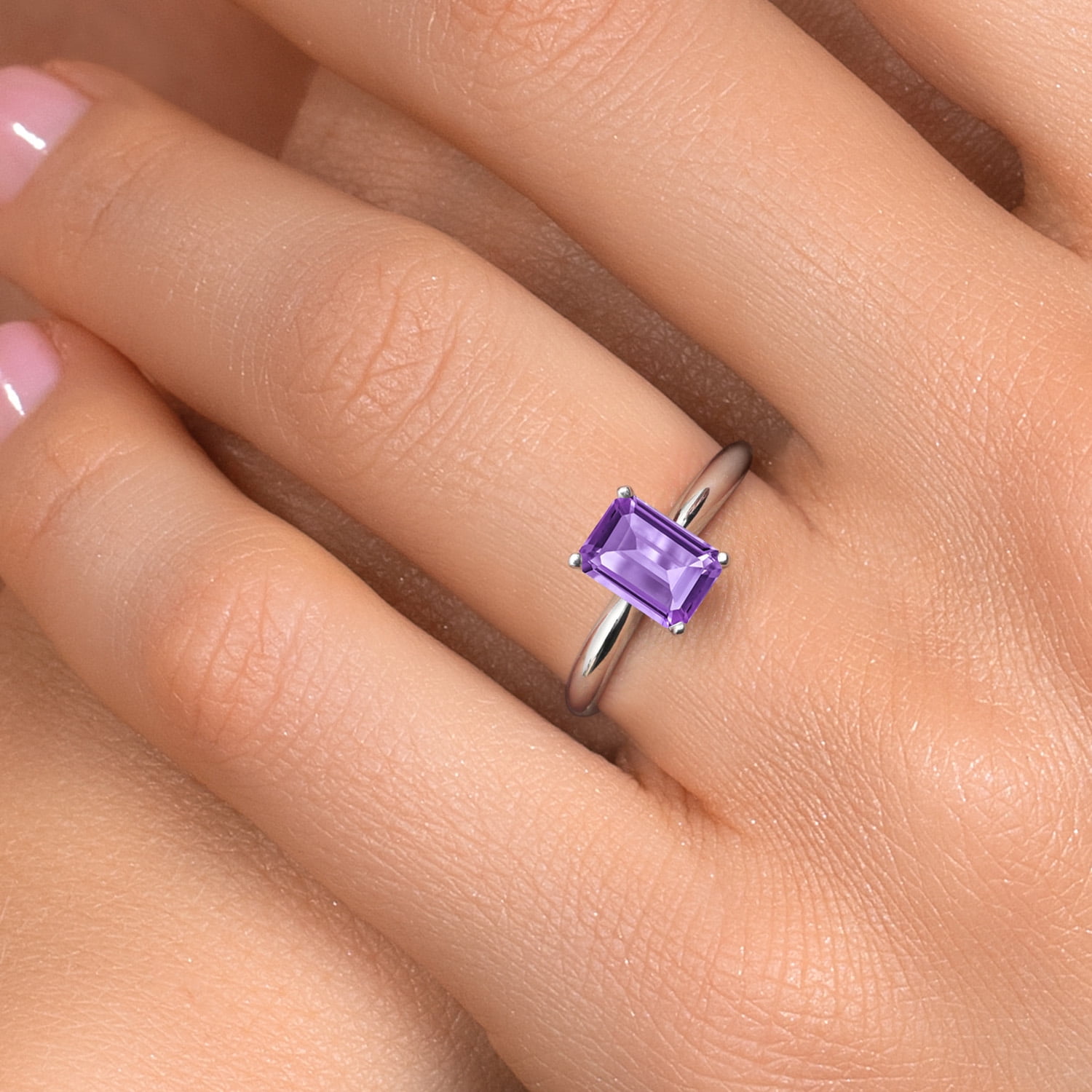 Gem Stone King 14K White Gold Purple Amethyst Solitaire Engagement Ring for Women | 1.50 Cttw | Emerald Cut 8X6MM | Gemstone February Birthstone | Size 8