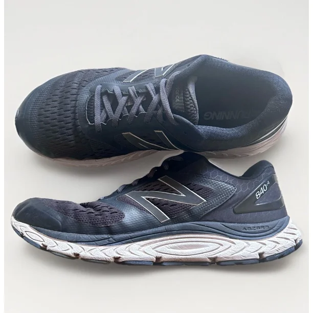 New Balance 840v4 Black Athletic Running Shoes Men’s Size 11 Sneakers