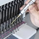 thumbnail image 3 of El Aplicador de Aleación de Aluminio con Pluma de Aceite Que Gotea con Precisión Aplica con Precisión Otros Lubricantes y una Pluma Engrasadora de Mantenimiento Firme, 3 of 7