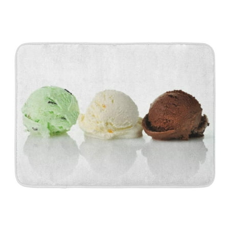 GODPOK Frozen White Pistachio Vanilla Mint and Chocolate Ice Cream Scoops Green Fruit Closeup Rug Doormat Bath Mat 23.6x15.7