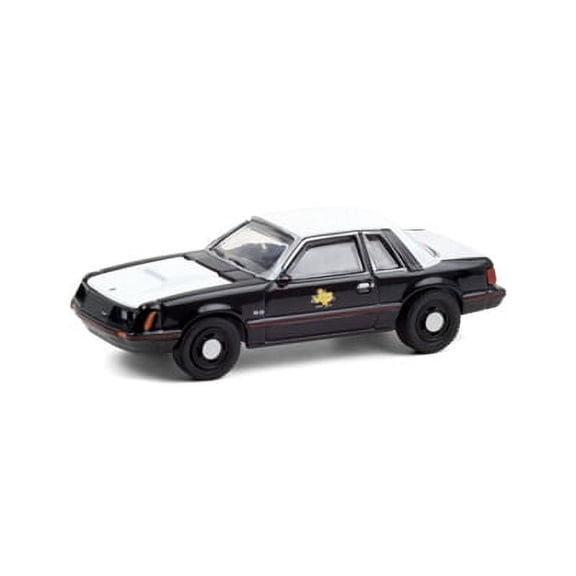 Greenlight Hot Pursuit Series 37 1982 Ford Mustang SSP