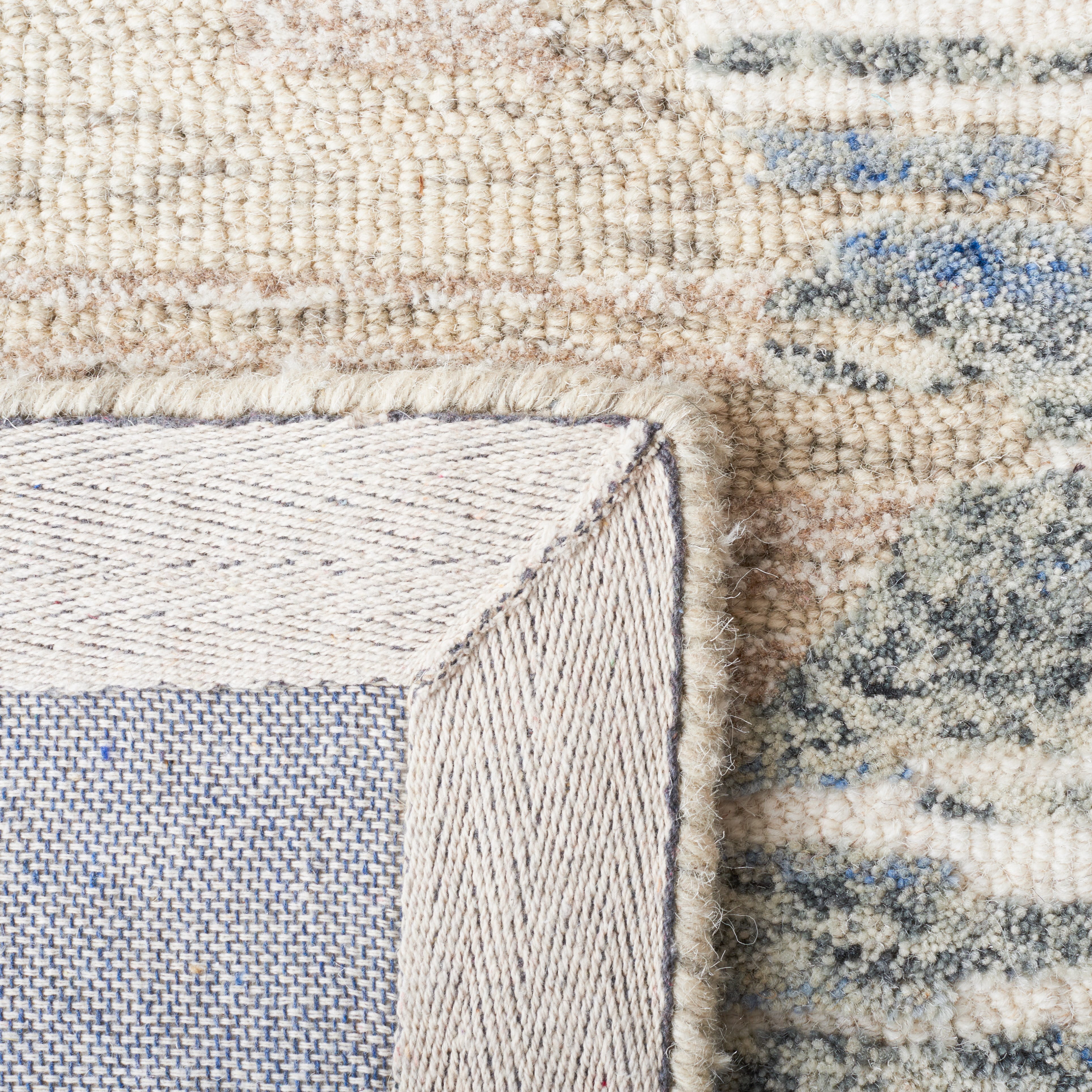 SAFAVIEH Metro Mirjana Distressed Area Rug, Ivory/Natural, 5' x 8'