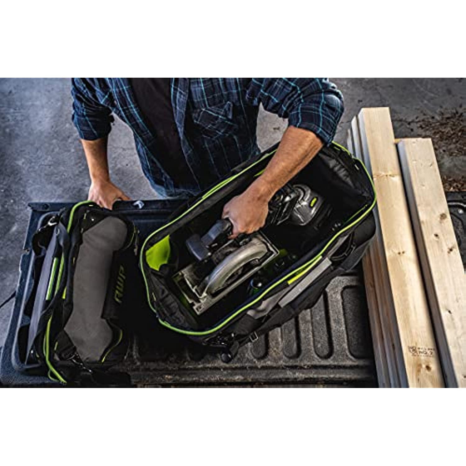 AWP Trap Jaw 22 Inch Tool Bag