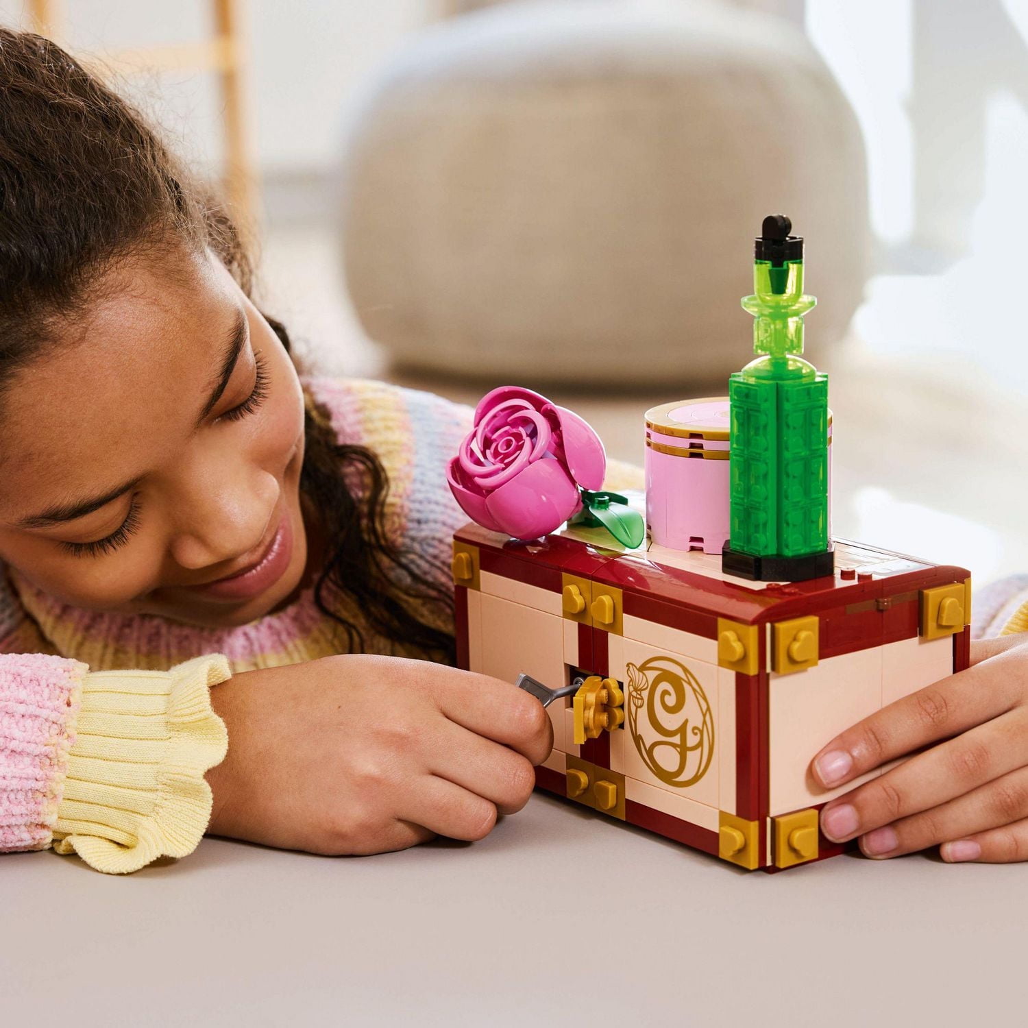 LEGO Wicked Le dortoir de Glinda et Elphaba 75683 Ensemble de construction (740 pièces) Comprend 740 pièces, 8+ ans