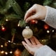 thumbnail image 4 of Adornos navideños, bolas de Navidad pintadas de 8 cm con formas especiales, ideales para decorar el árbol de Navidad, ventanas y ventanas. Adornos colgantes de plástico., 4 of 6