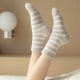 thumbnail image 4 of Calcetines de invierno para mujer, calcetines de tubo medio con forro polar para mayor calidez y protección contra el frío, calcetines de forro polar, calcetines de algodón para mujer, 4 of 5