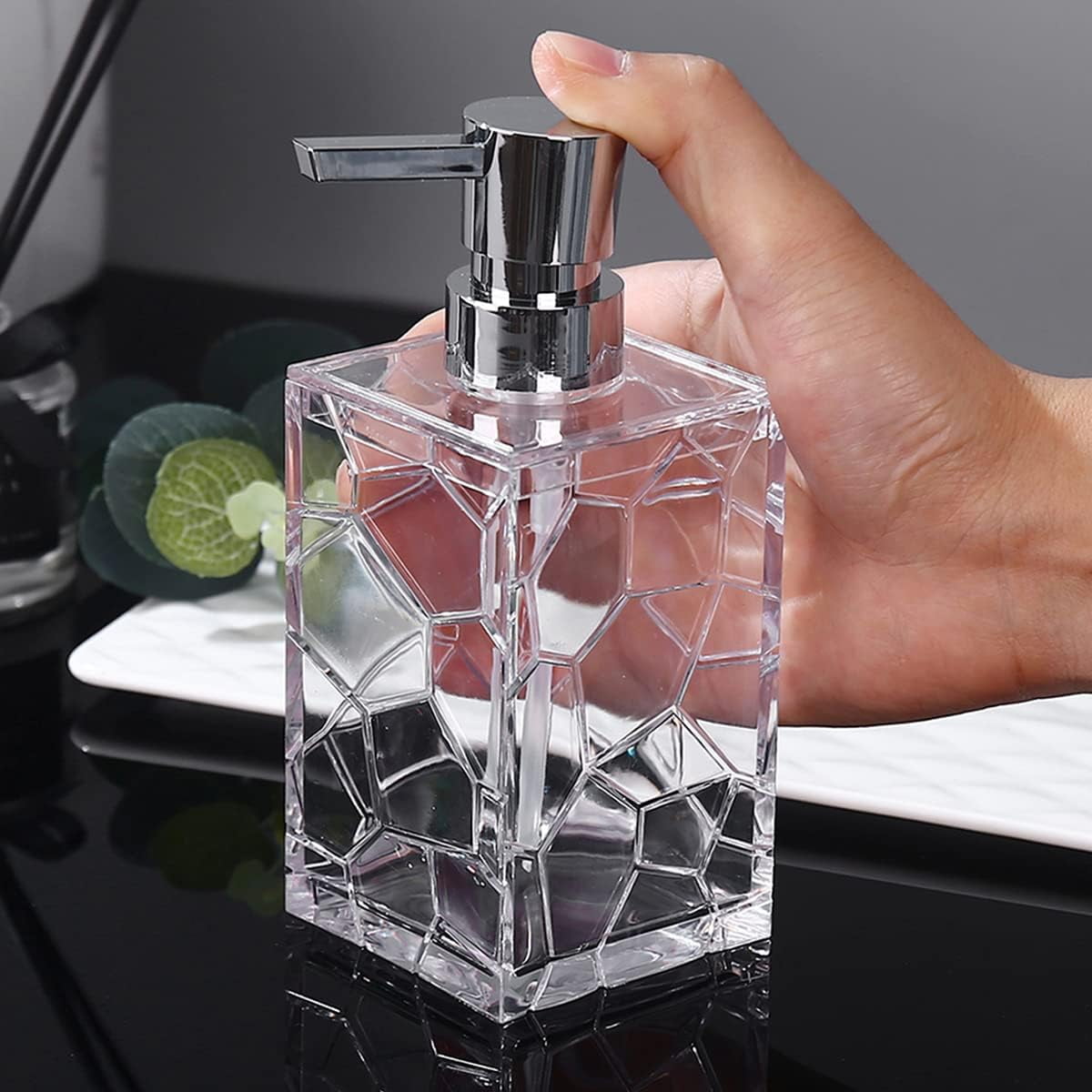 2 Pack Clear Rust Proof Soap Dispenser, Acrylic Plastic Hand Lotion Dispenser Set for Bathroom&Kitchen