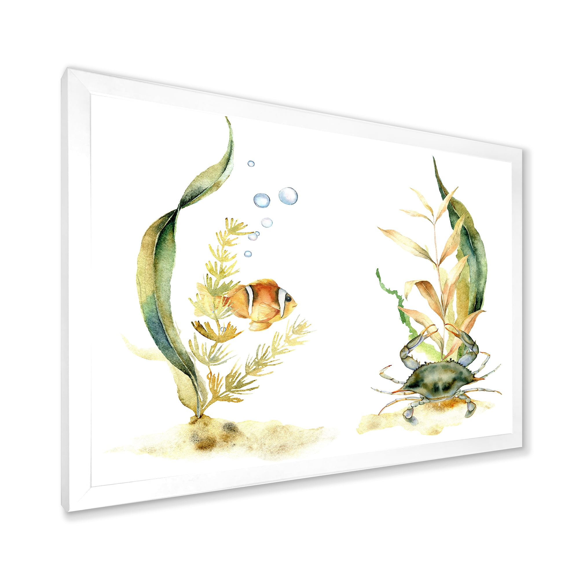 Designart 'Tropical Fish With Air Bubble and Algae' Traditional Framed Art Print