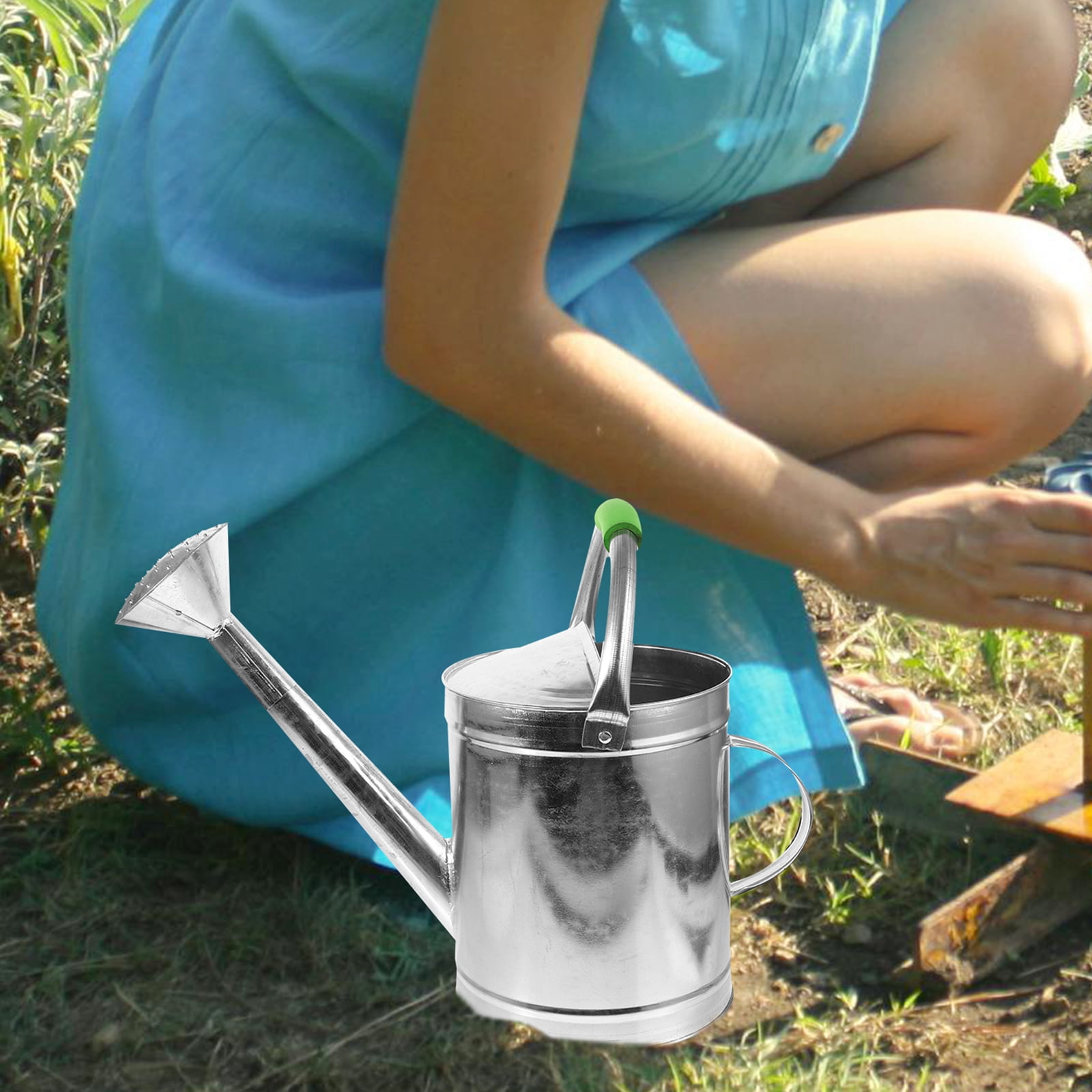 Galvanized Retro Watering Can for Outdoor Plants - Metal Garden Kettle for Efficient Watering