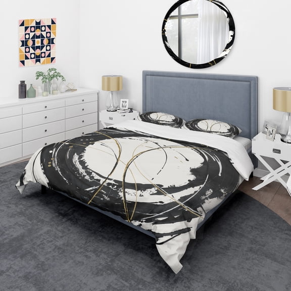 Designart 'Gold Metallic Circle' Glam Duvet Cover Set