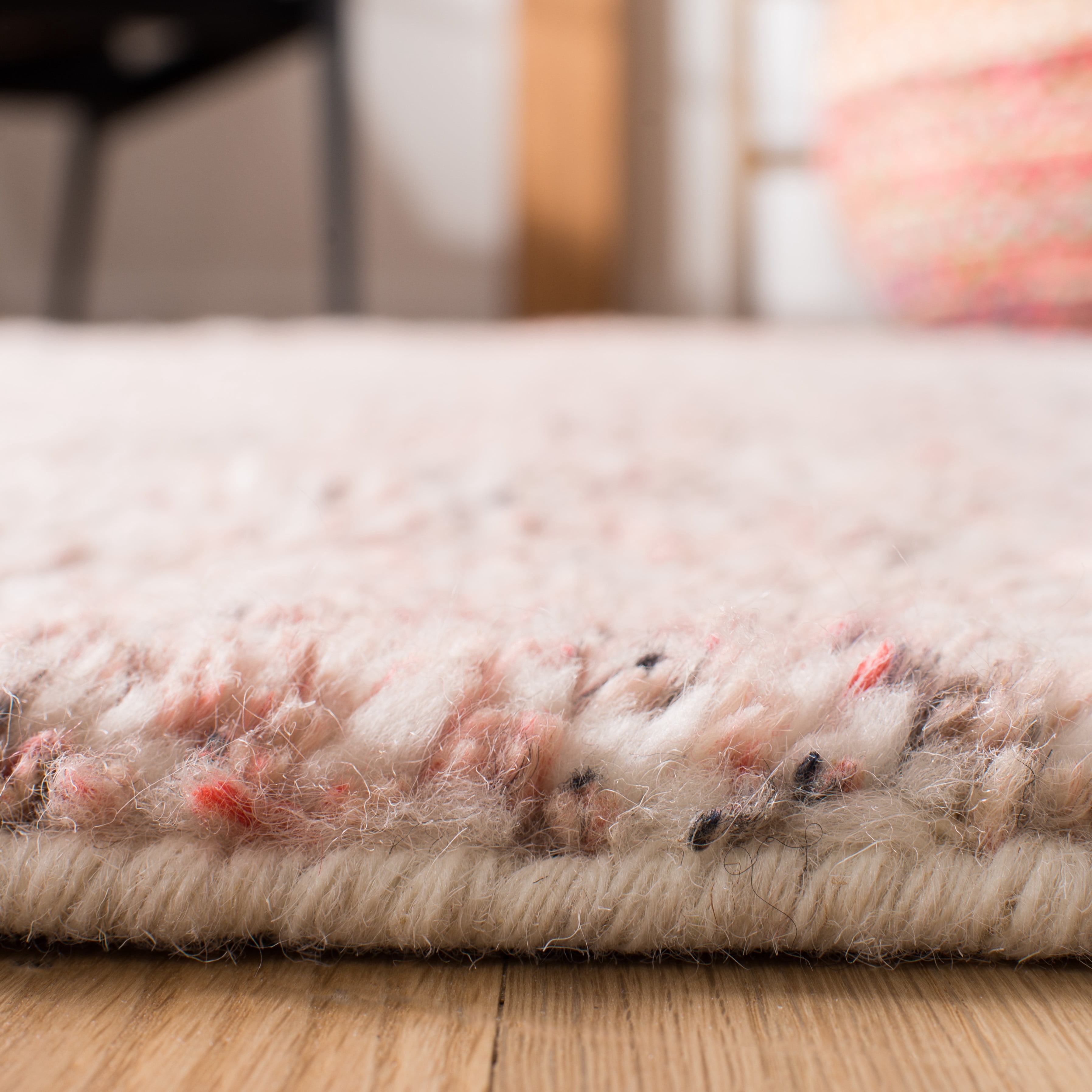 SAFAVIEH Casablanca Axel Solid Wool Shag Runner Rug, Red, 2'3" x 8'
