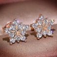 thumbnail image 5 of Pendientes de Botón Yuxing con Forma de Copo de Nieve y Diamantes de Imitación para Mujer, 5 of 5