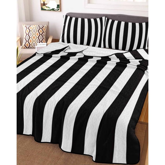 Black Striped Twin XL Size Down Alternative Comforter, Lightweight Comforter Quilt Bedding Set with Pillow Shams Modern Farmhouse Black White Stripes All Seasons Bed Comforter Duvet Insert 68"x98"