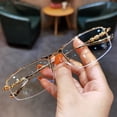 thumbnail image 4 of Gafas de miopía con montura de media montura que cambian de color y con alambre dorado para hombre y mujer, modernas, combinables con todo, con luz azul, 4 of 4