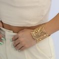 thumbnail image 3 of Pulsera De Hoja Vintage Para Mujer, Brazalete Ancho Con Forma De Hoja, Pieza Elegante Y Elegante, Material De Metal Resistente A La Oxidación Con Intrincado Patrón De Hojas, 3 of 5