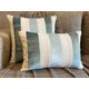 thumbnail image 3 of Funda de cojín decorativa HomeCentric azul de 55 x 55 cm (22 x 22 pulgadas). Fundas de cojín de terciopelo a rayas y lino para sofás y sillones, estilo patchwork moderno - Velvet Band Ice, 3 of 8