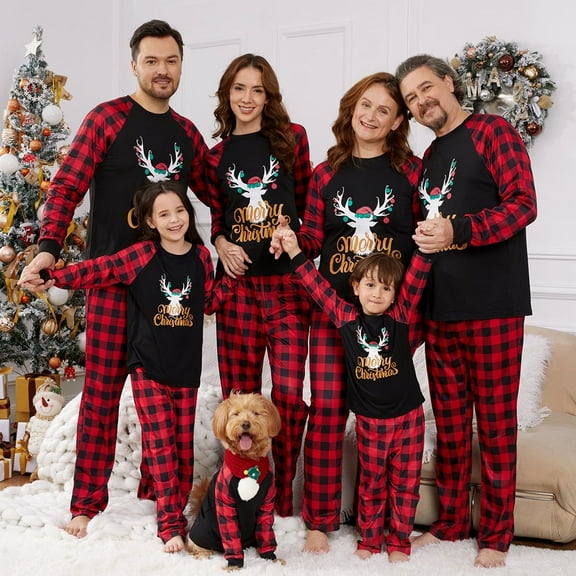 PatPat Ensembles de Pyjamas Assortis à Carreaux avec Imprimé de Lettres « Merry Noël » et Bois de Renne pour la Famille (Résistant aux Flammes)