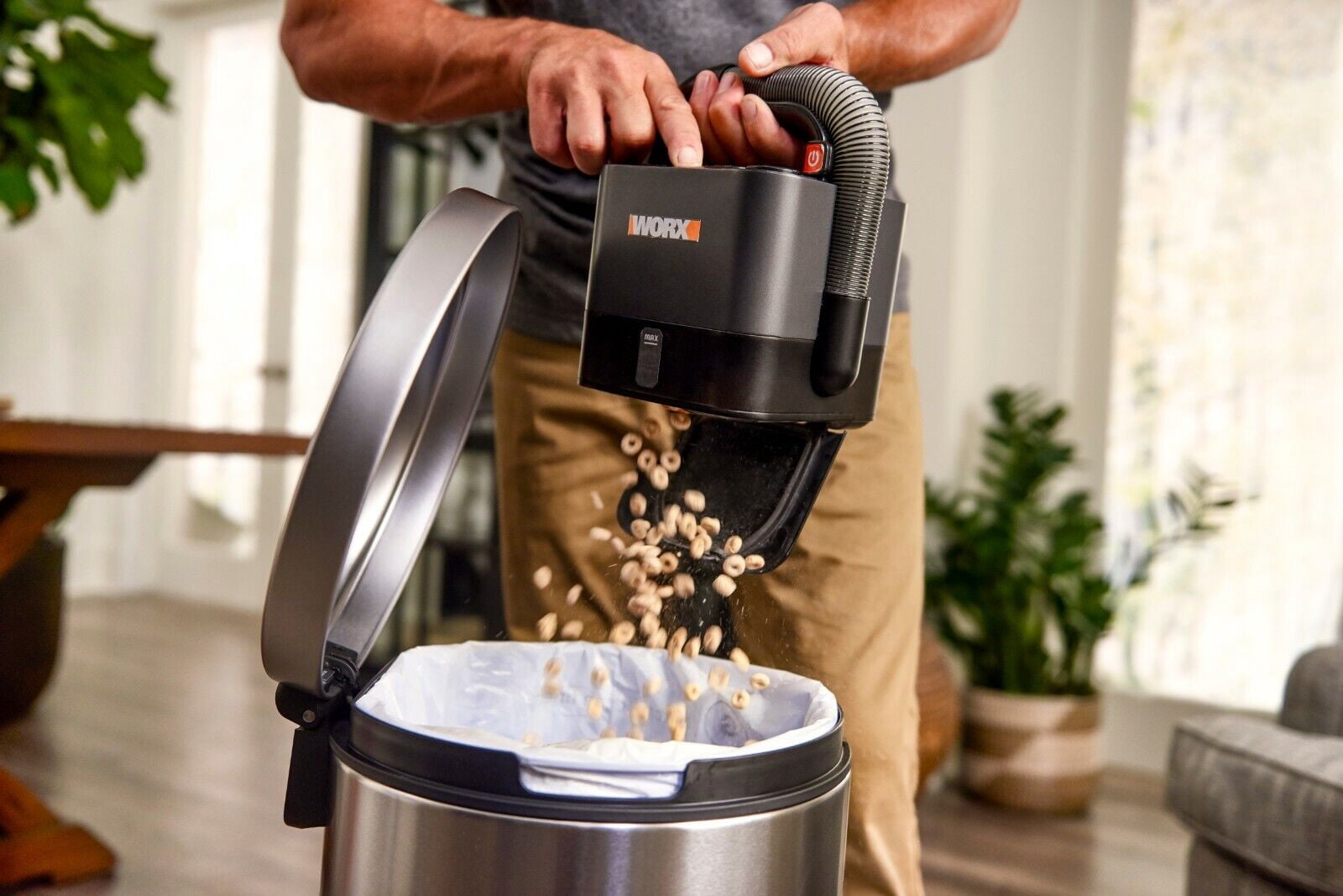 Restored- Worx 20V Power Share Cube Vac Cordless Compact Vacuum (Refurbished)