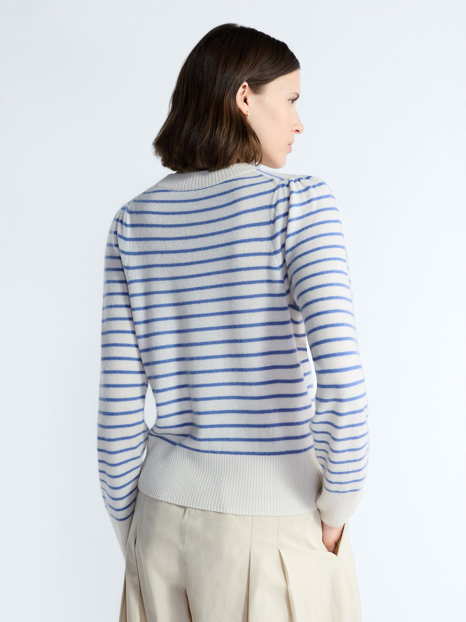 Free Assembly Women's and Women's Plus Embroidered Cashmere Sweater, Midweight, Sizes XS-3X