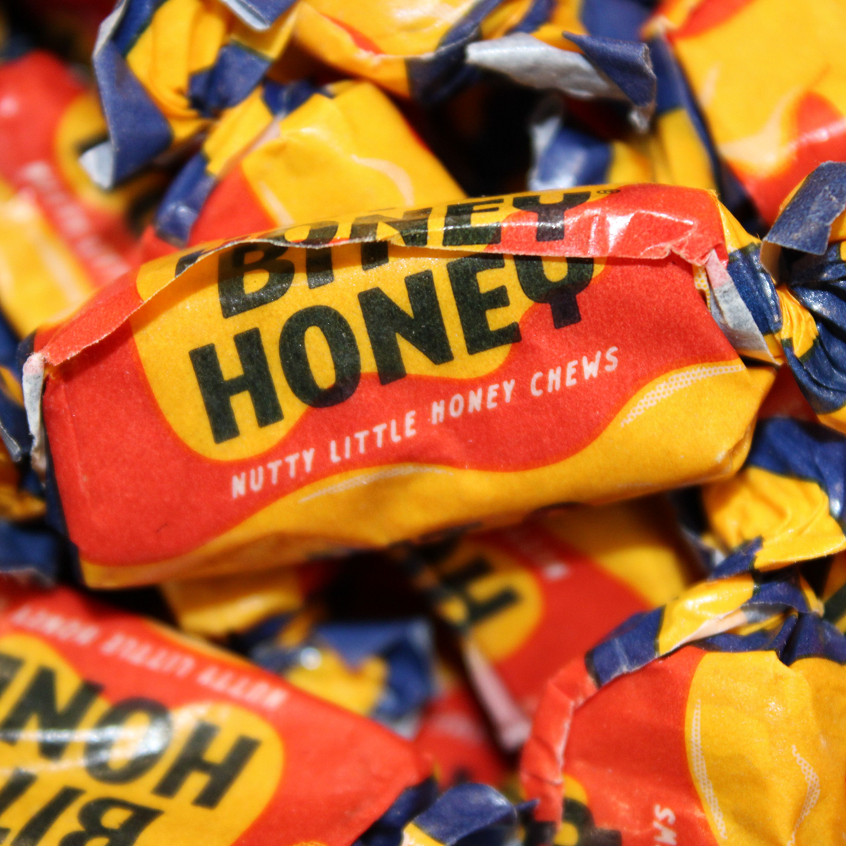 Obelys Bit-O-Honey Chewy Candy - Individually Wrapped Taffy With Almond Honey Flavored | 5 Pounds