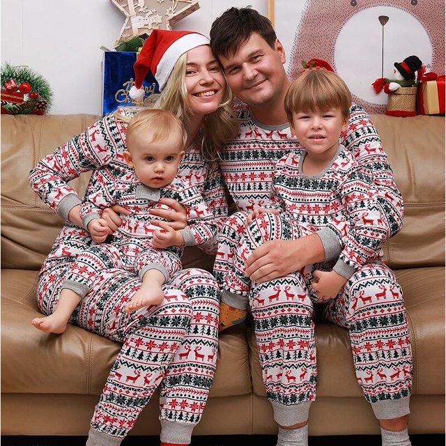 2024 New Year's Clothes Mother Daughter Father Son Matching Outfits Christmas Family Pajamas Set Soft Casual Sleepwear Xmas Look