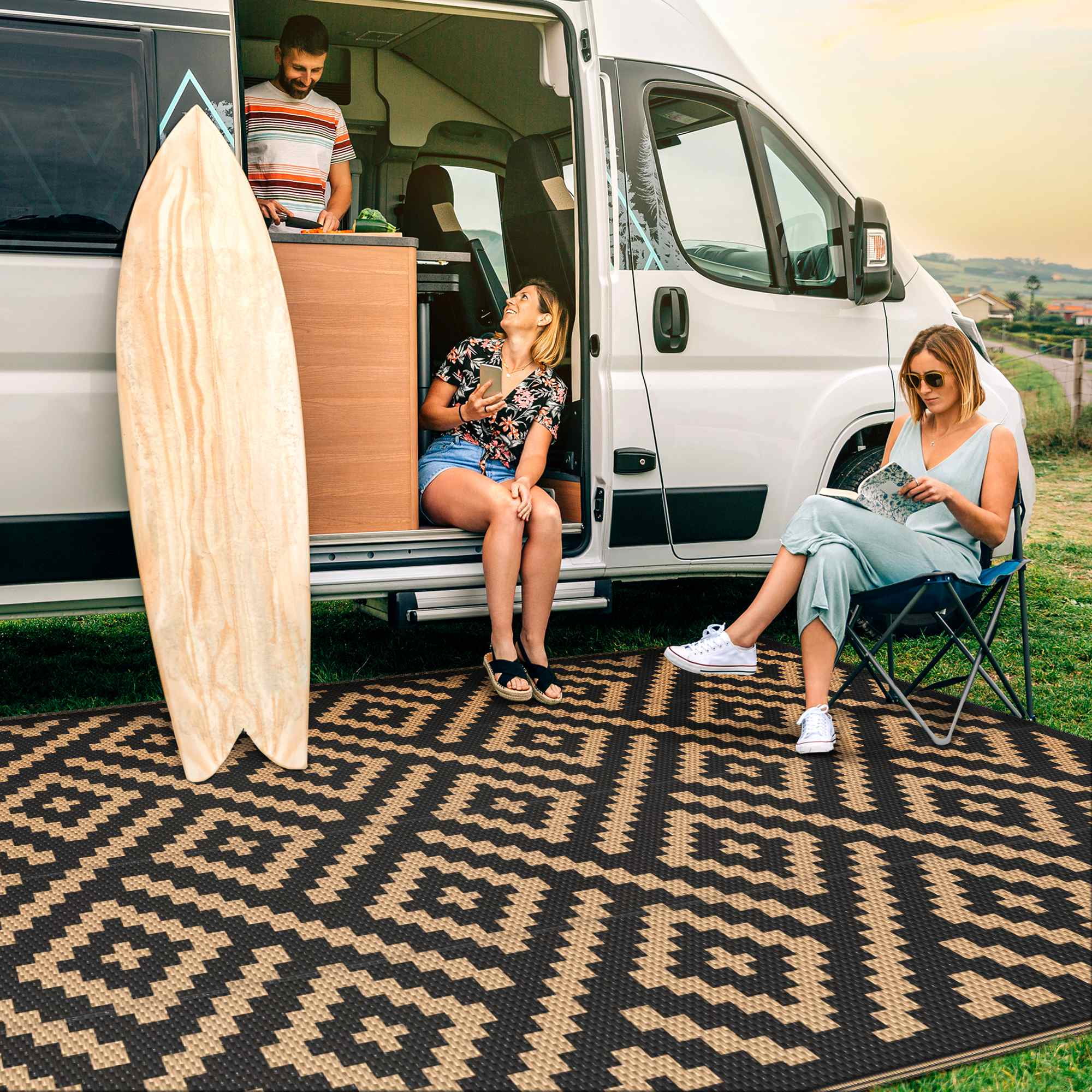 DEORAB Outdoor Rugs Waterproof Plastic Straw Mat 6'x9' Reversible for RV Patio Deck Beach Black & Brown