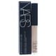 thumbnail image 1 of Corrector cremoso radiante - Honey de NARS para mujeres - Corrector de 0,22 oz NARS NARS Ocultador 0.22 oz, 1 of 2