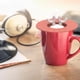 thumbnail image 3 of Tapas de silicona para taza tapas de silicona para bebida tazas de café, tazas de repuesto, accesorio tazas calientes/frías con soporte para rojo Macarena Taza de beber tapas, 3 of 8
