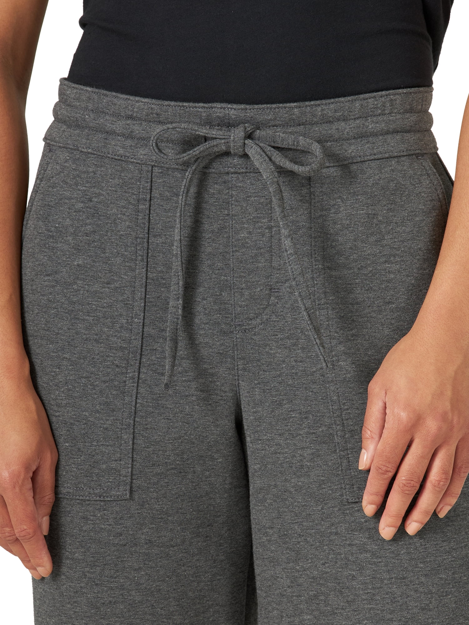 Lee Women's Relaxed Fit Tapered Ankle Crop Sweatpants