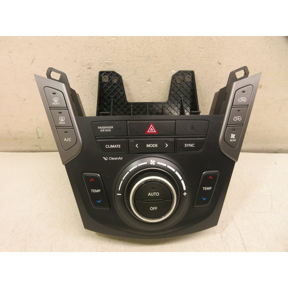 Pre-Owned 17-19 Hyundai Santa Fe Auto AC Dual Climate Temperature Control Panel OEM LKQ (Good)