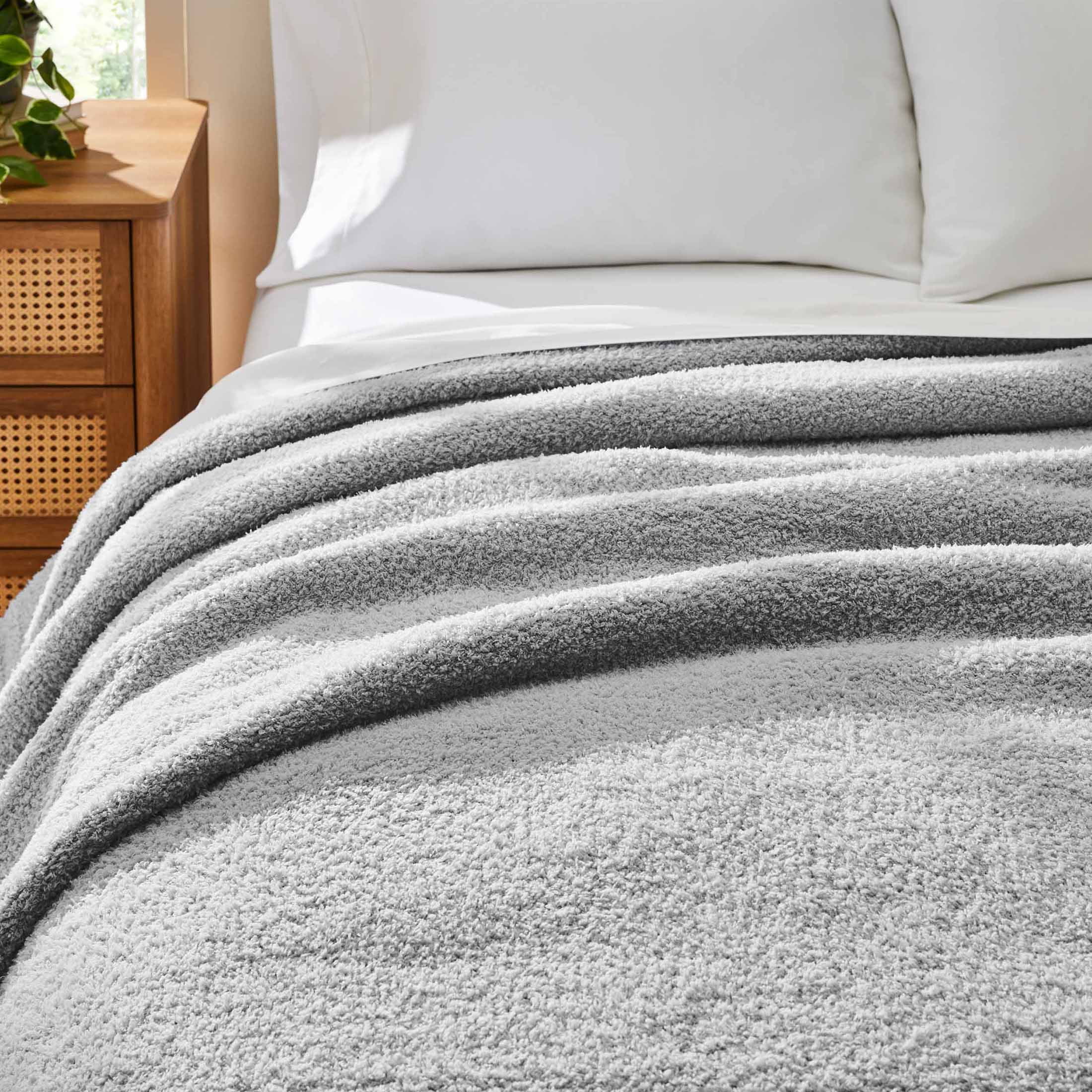 (2 pack) Better Homes & Gardens Cozy Knit Blanket, Light Grey, King