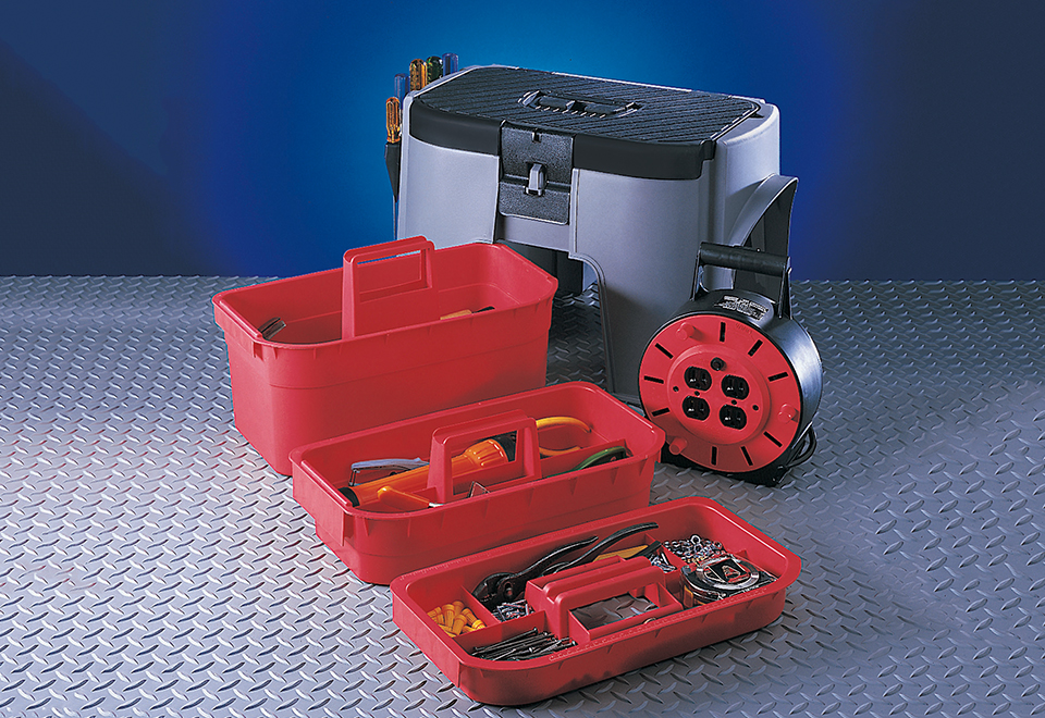 Lasko Power Toolbox Tool Storage Cord Wheel with Four Outlets and Step  Stool, 9002 - Walmart.com