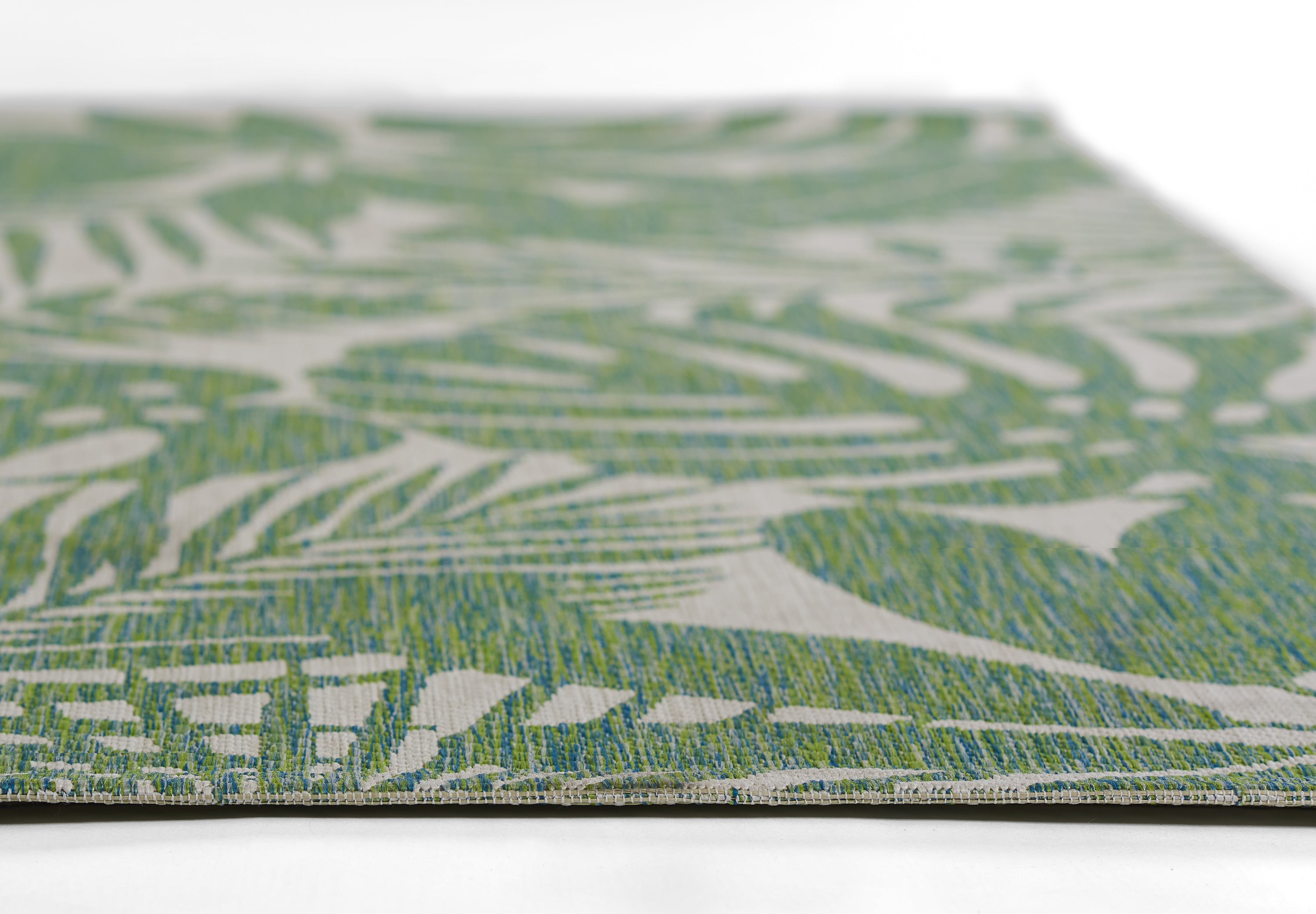 Novogratz by Momeni Villa Salerno Green Indoor Outdoor Rug 6'7" X 9'6"