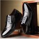 thumbnail image 2 of Zapatos formales de cuero para hombre, zapatos de negocios negros puntiagudos para hombres, zapatos casuales para jóvenes, transpirables y suaves, 2 of 5