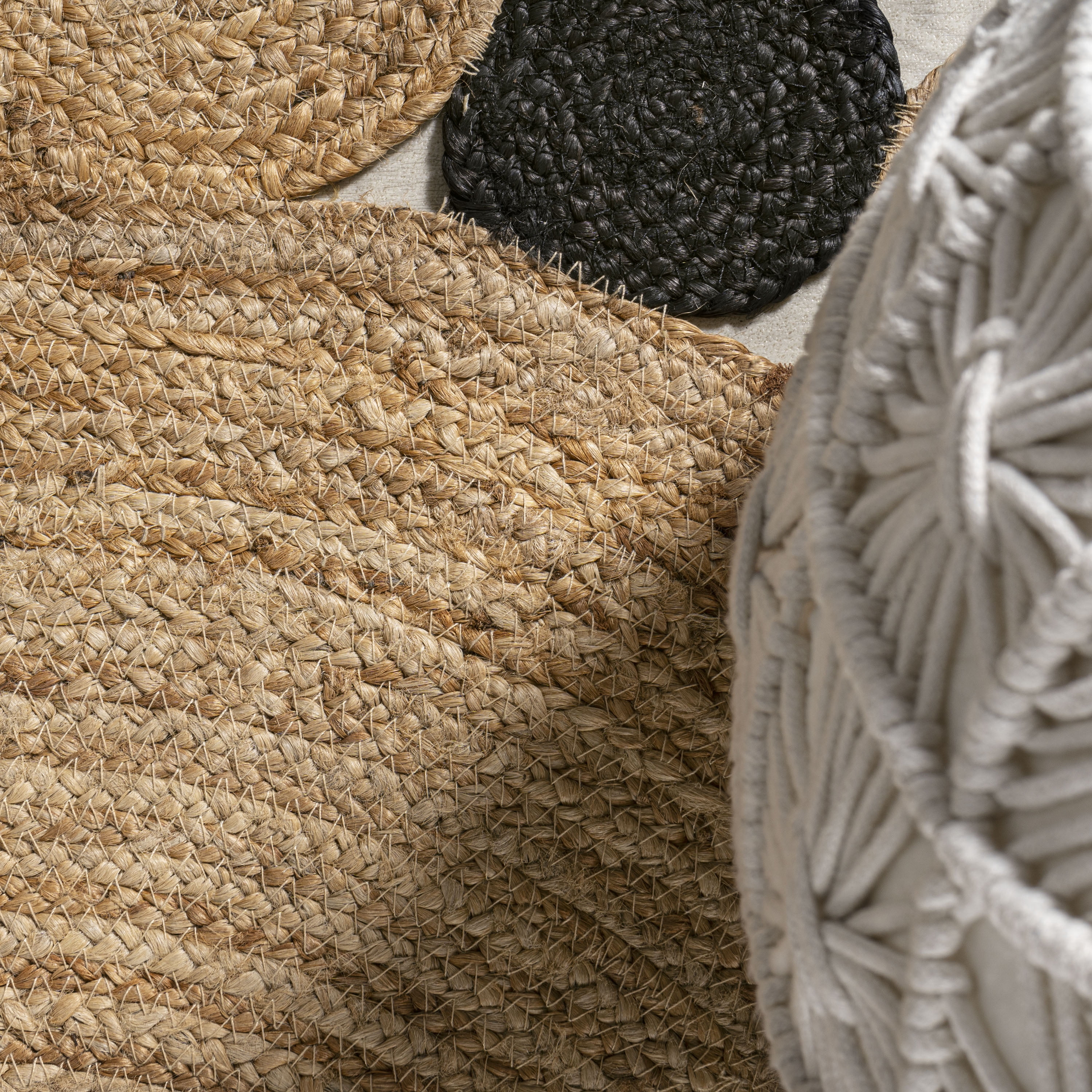 JONATHAN Y ANSA 5' Round Area Rug, Ayana Two-Tone Jute Hippy Circle - Natural/Black, RNF108A-5R