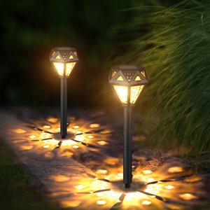 Dvkptbk lumières solaires Solar Ground Plug Lawns Light Outdoor Waterproof Solar Powered Patio Solar Garden Décorative White Light Warm Light Deux choix