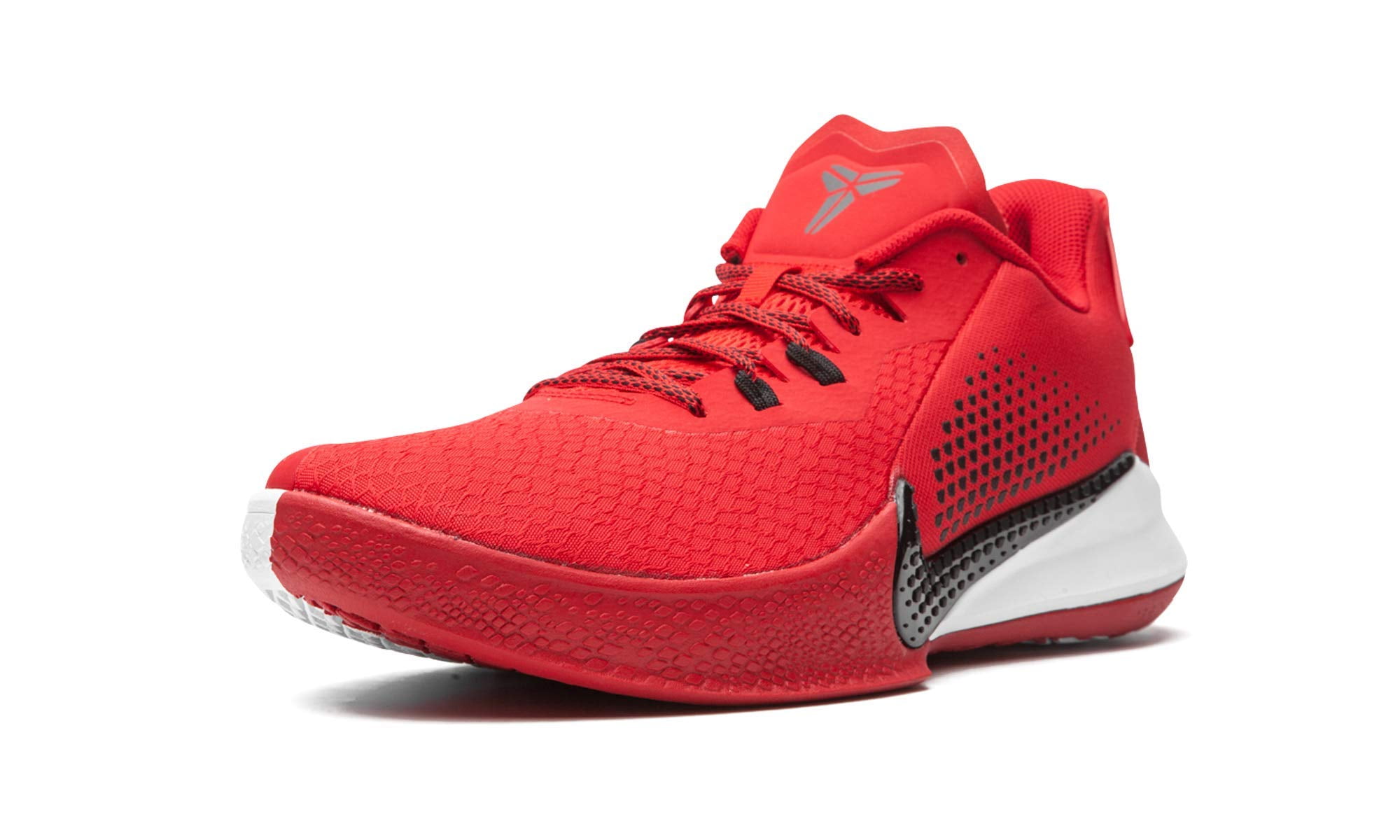 Nike men's white store basketball shoes