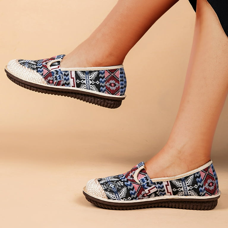 Low heel earth sandals best sale