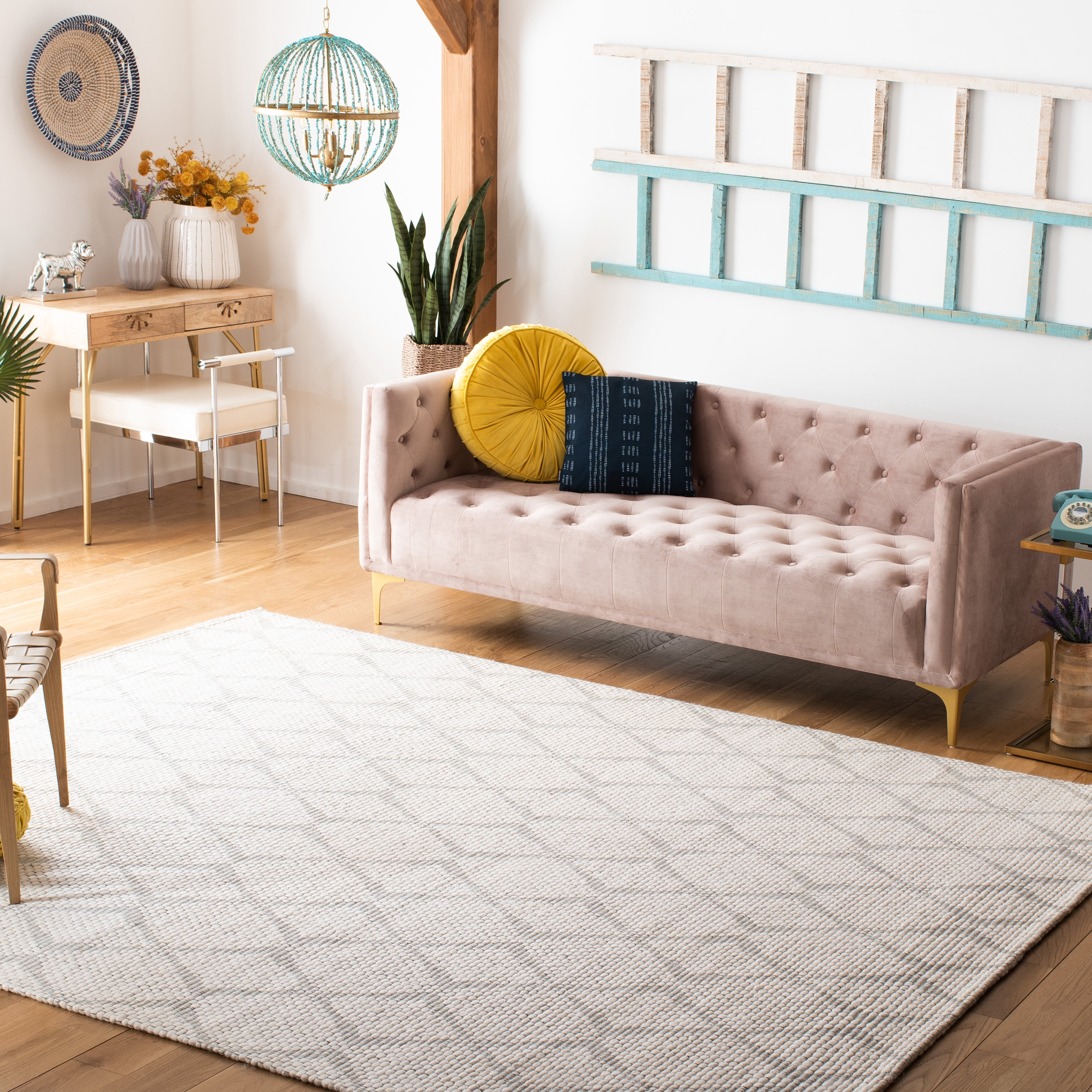 SAFAVIEH Marbella Aria Diamond Area Rug, Ivory, 7' x 7' Square
