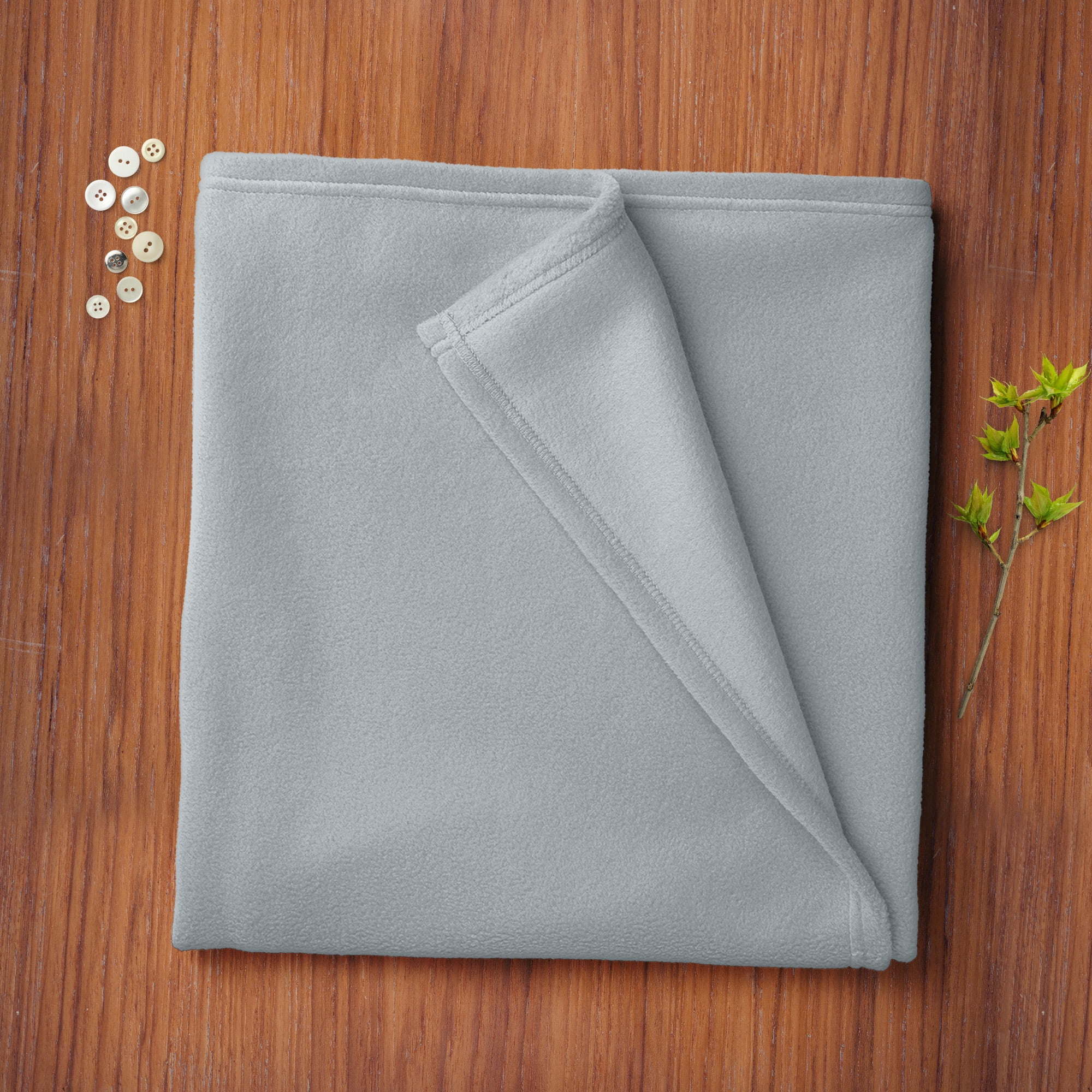 Mainstays 1.5 Yards 100% Polyester Brushed Fleece Solid, Light Gray, 60" Wide for Crafts