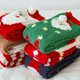 thumbnail image 4 of Calcetines navideños para mujer, otoño e invierno, calcetines de tubo medio, calcetines de algodón y polar gruesos para dormir, polar coral, cálidos y bonitos, 4 of 4